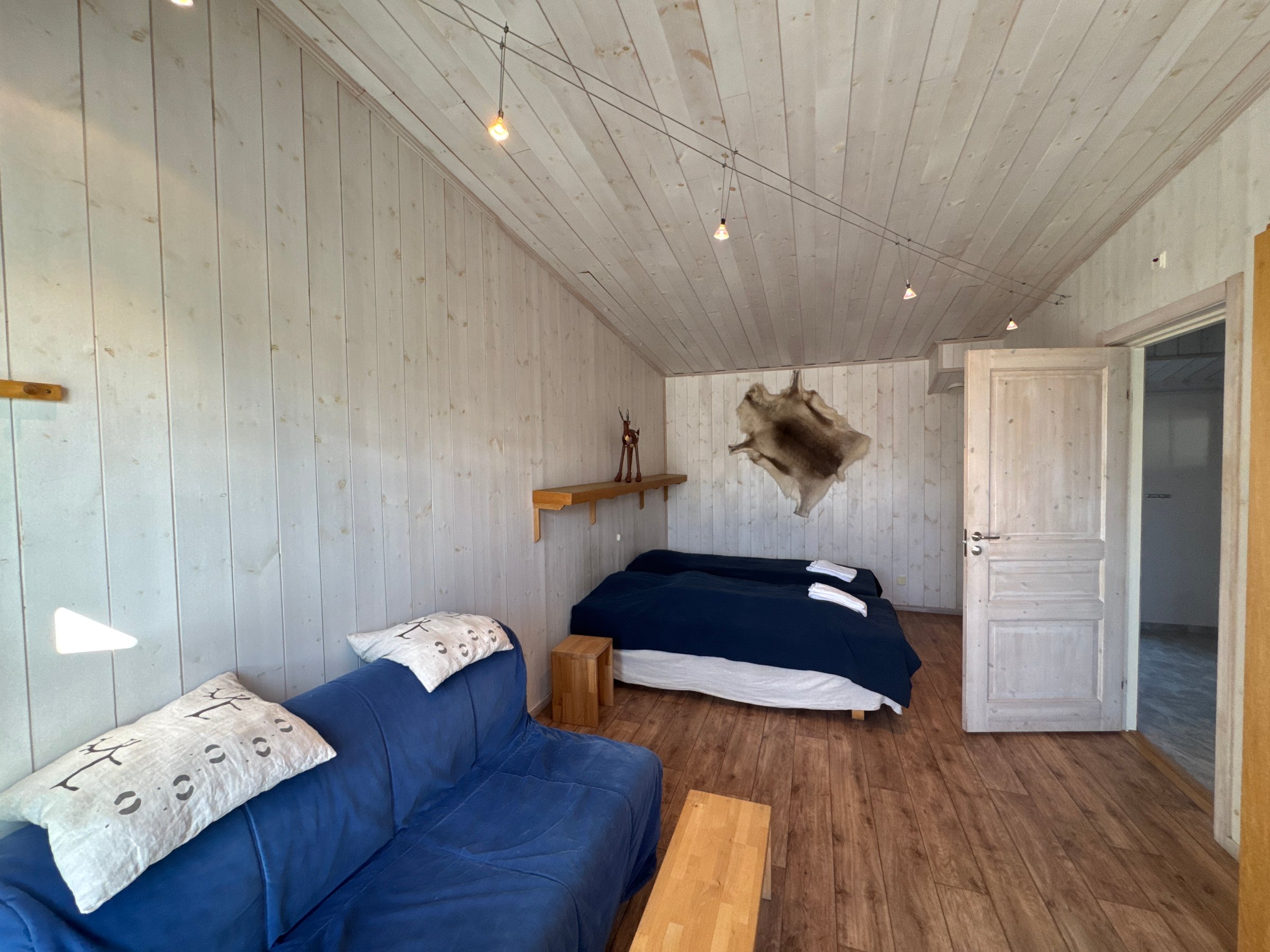 Room at the roadhouse